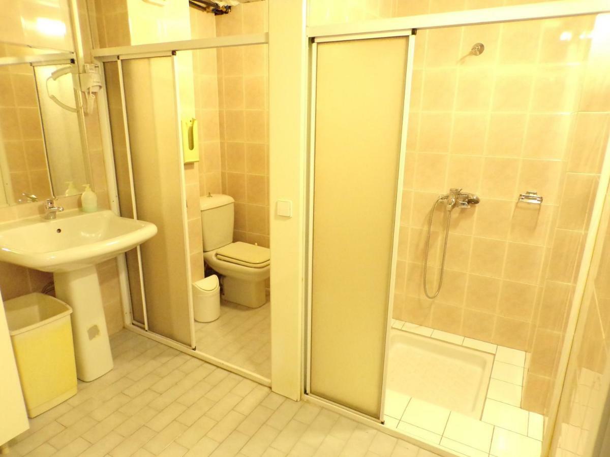 Christine'S Downtown Suites 卡瓦拉 外观 照片