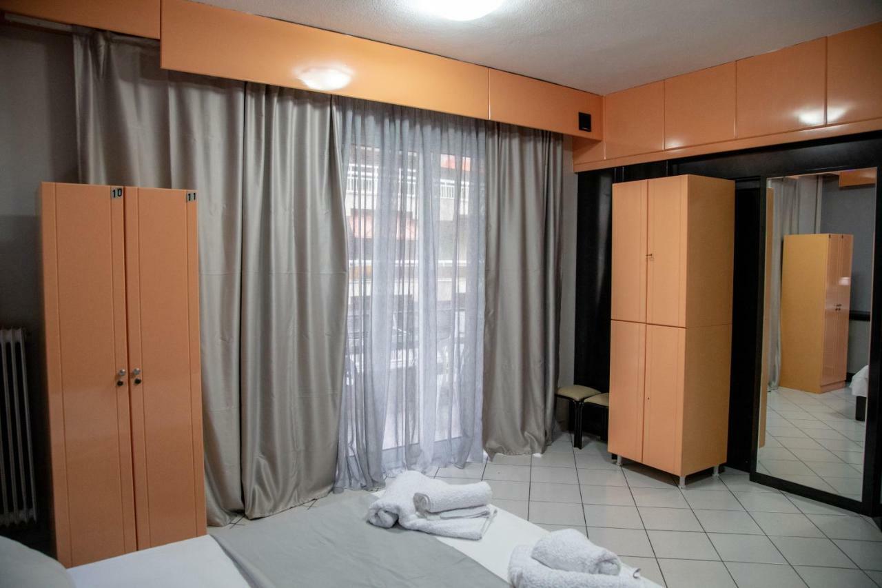 Christine'S Downtown Suites 卡瓦拉 外观 照片