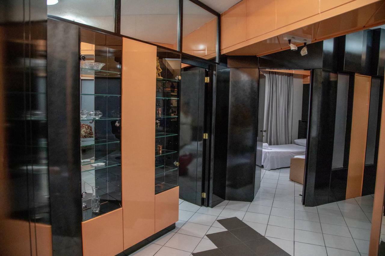 Christine'S Downtown Suites 卡瓦拉 外观 照片