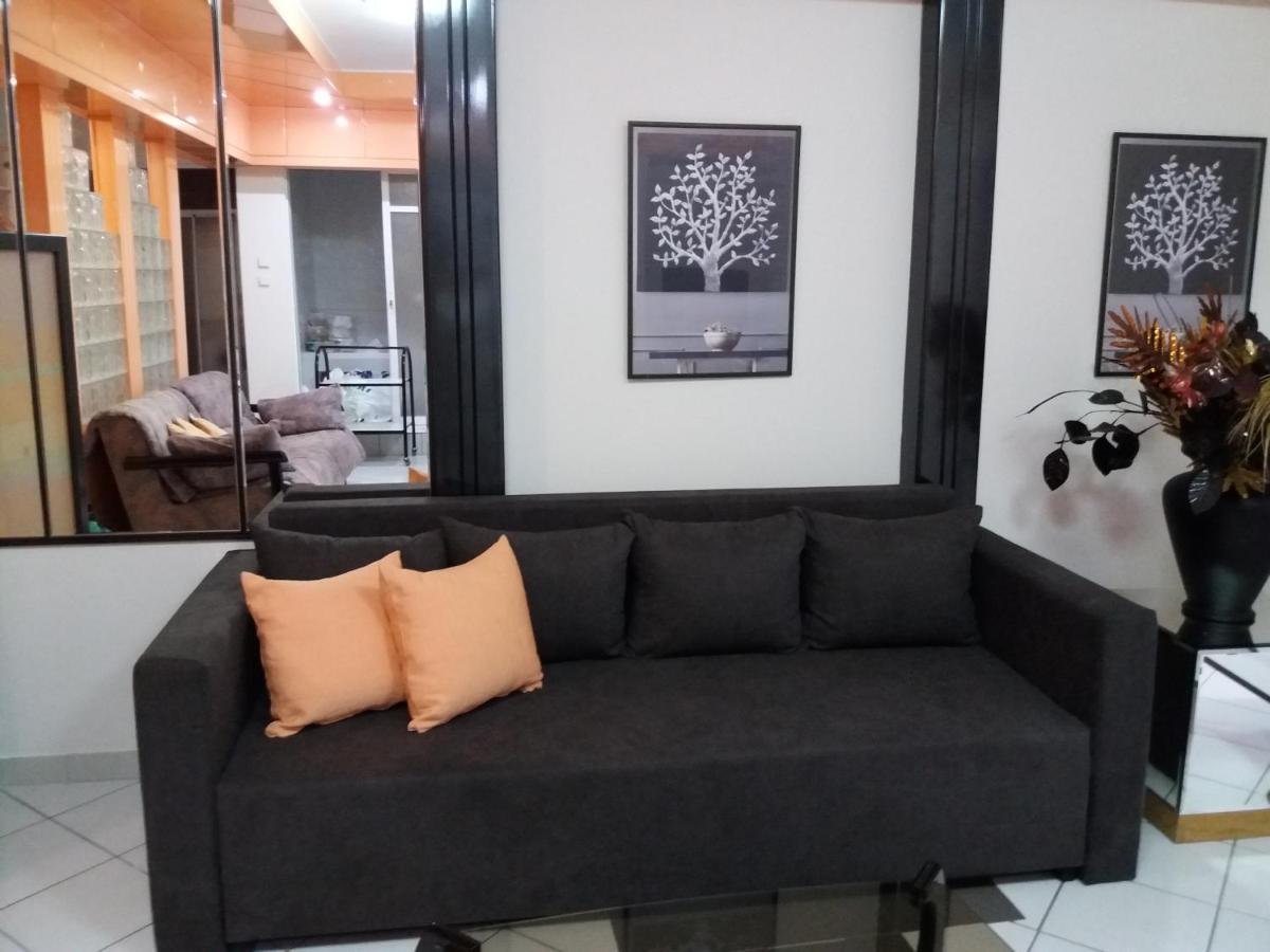 Christine'S Downtown Suites 卡瓦拉 外观 照片